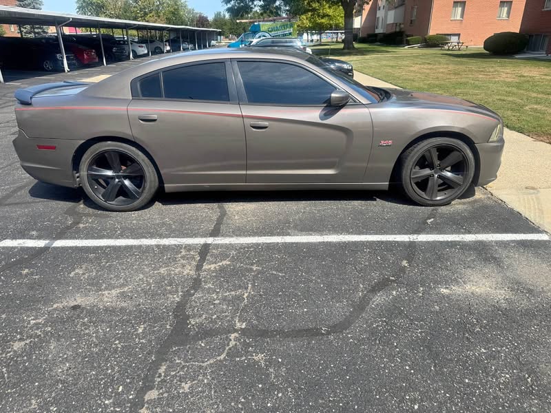 2013 Dodge Charger - R\/T Sedan 4D