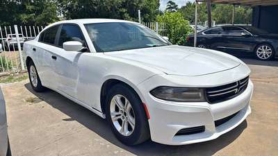 2015 Dodge Charger - SE Sedan 4D