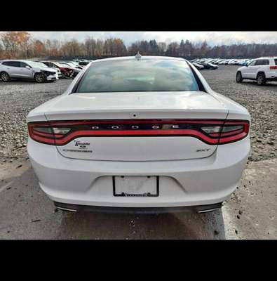 2016 Dodge Charger - SXT Sedan 4D