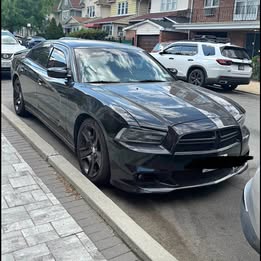 2013 Dodge Charger SE \u2013 3.6L V6 (63,000 miles) with Backup Cam, Dash cam and CarPlay