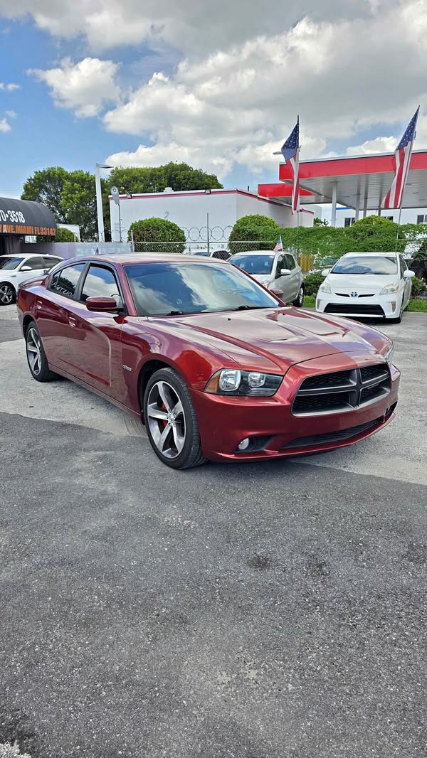 2014 Dodge Charger - SXT 100th Anniversary Edition Sedan 4D
