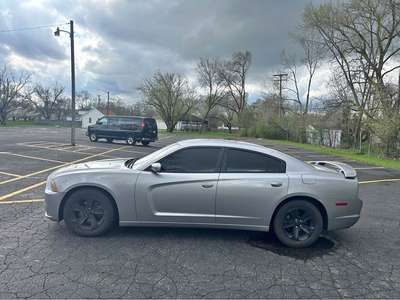 2014 Dodge Charger - SE Sedan 4D