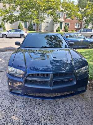 2016 Dodge Charger - SE Sedan 4D
