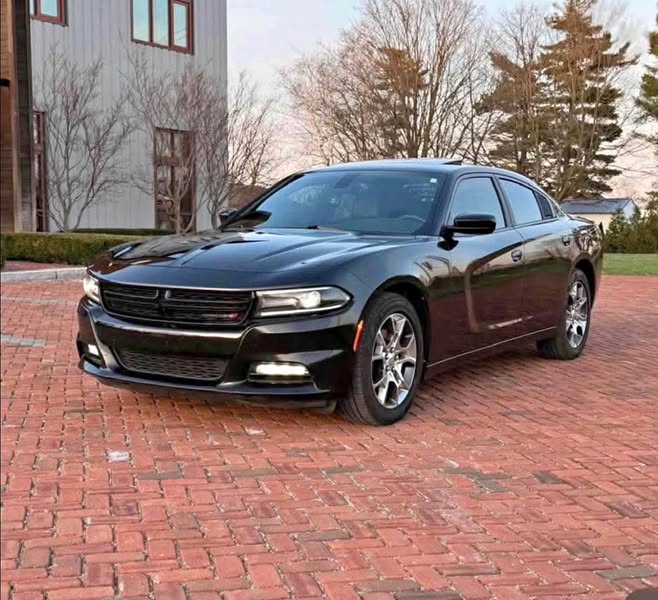 2015 Dodge Charger - SXT Sedan 4D