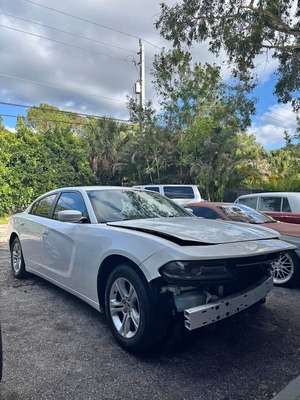 2015 Dodge Charger - SXT