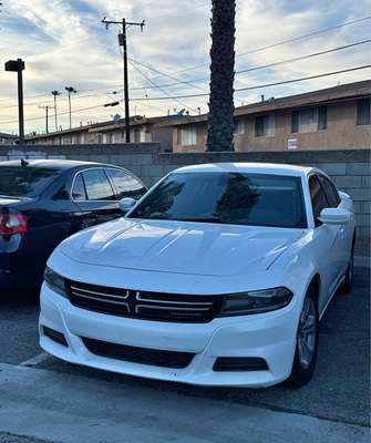 2015 Dodge Charger - SE Sedan 4D