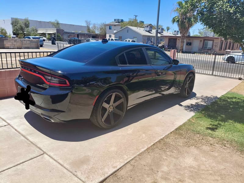 2016 Dodge Charger - SXT Sedan 4D