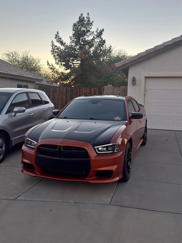 2011 Dodge Charger - R\/T Max Sedan 4D