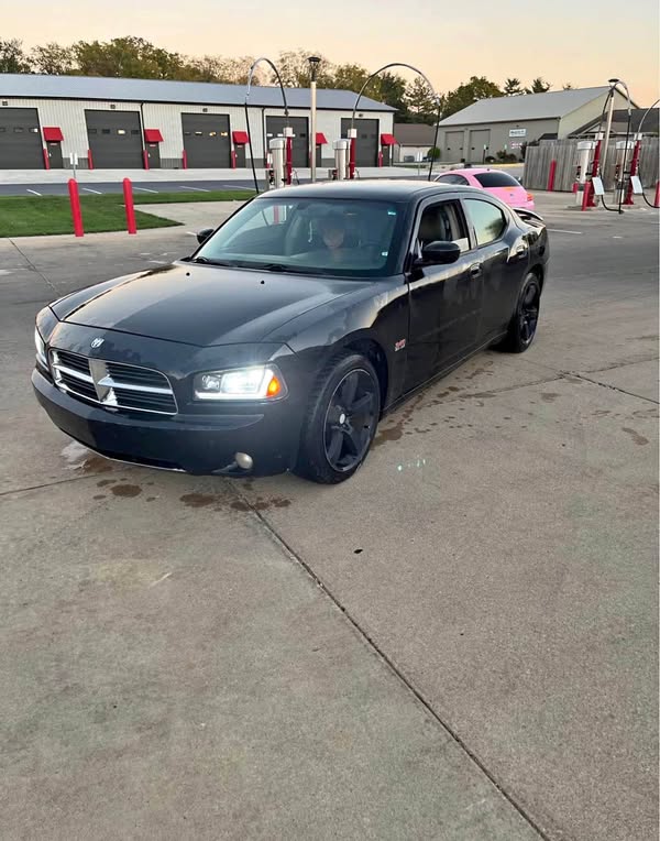 2006 Dodge Charger - R\/T Sedan 4D