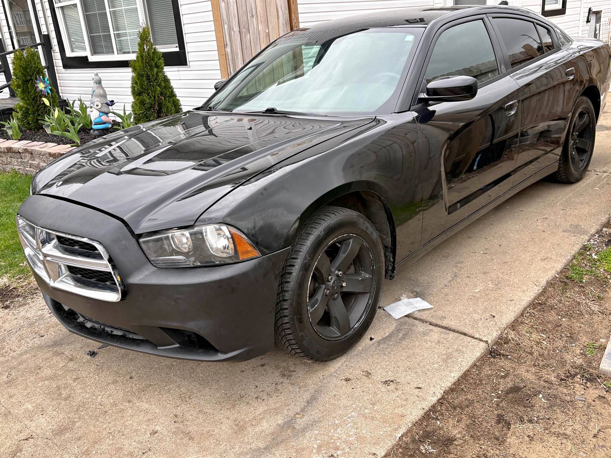 2014 Dodge Charger - SE Sedan 4D