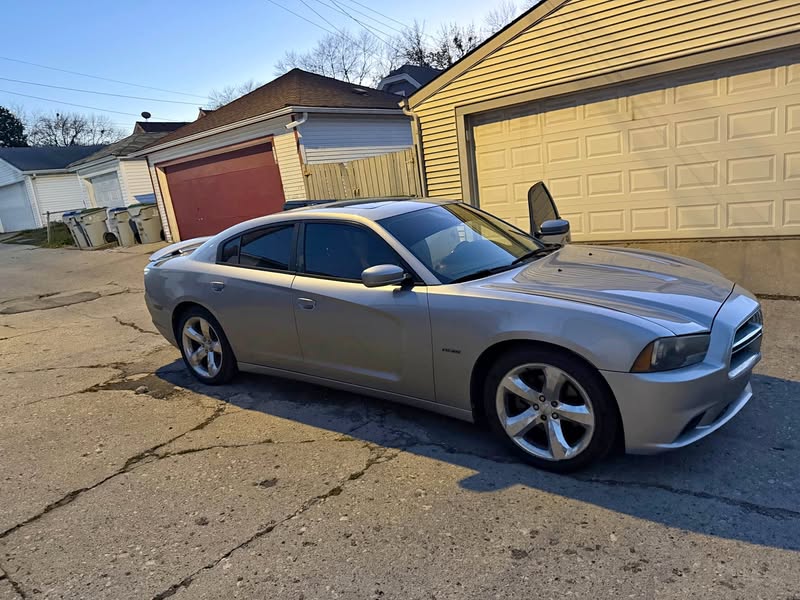 2011 Dodge Charger - R\/T Max Sedan 4D