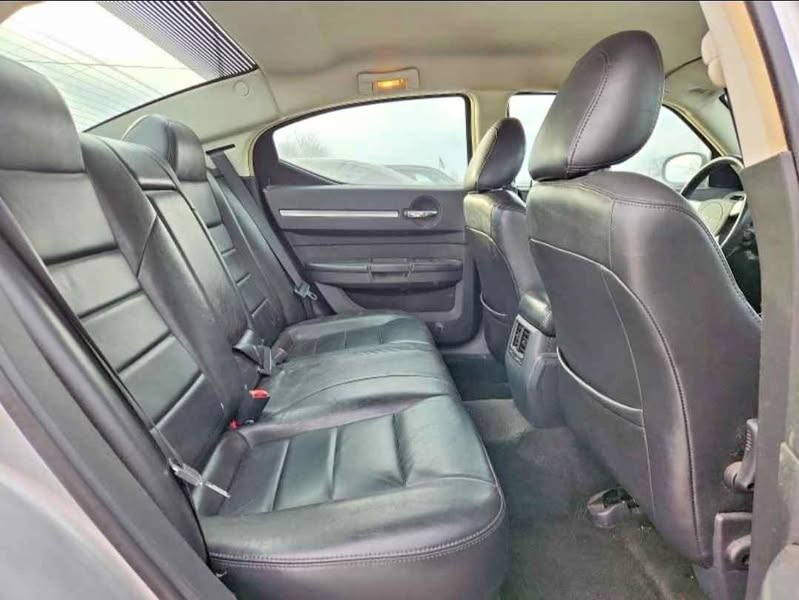 2010 Dodge Charger - SE Sedan 4D