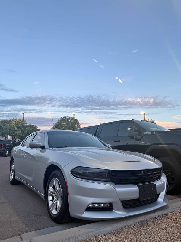 2022 Dodge Charger - SXT RWD