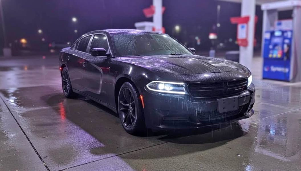2017 Dodge Charger - Sedan 4D