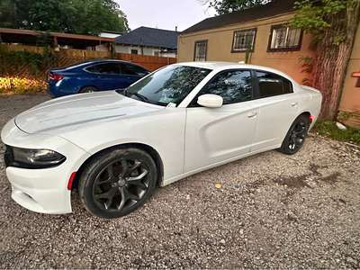 2015 Dodge Charger - SXT Sedan 4D