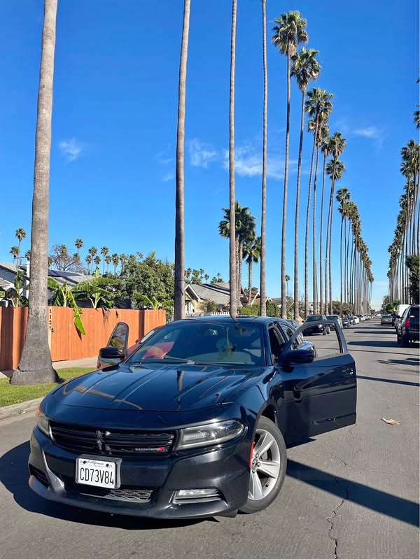 2016 Dodge Charger - Sxt super sport