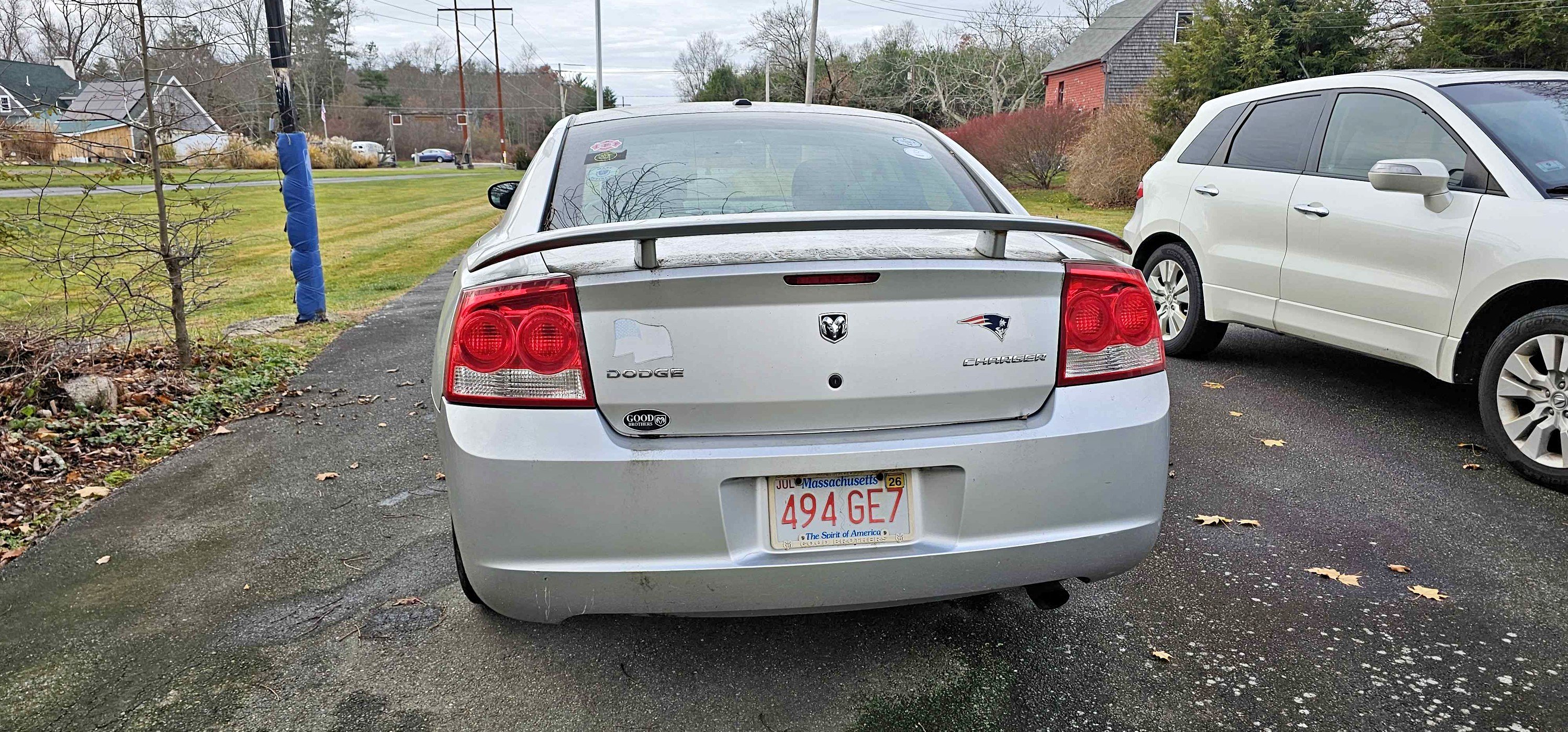 2010 Dodge Charger - SE Sedan 4D