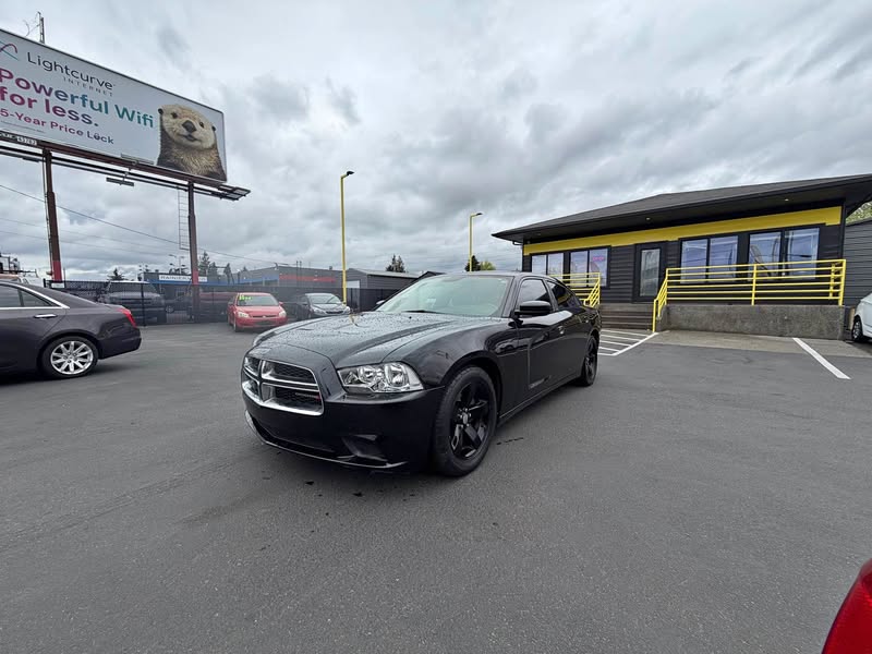2013 Dodge Charger - SE Sedan 4D