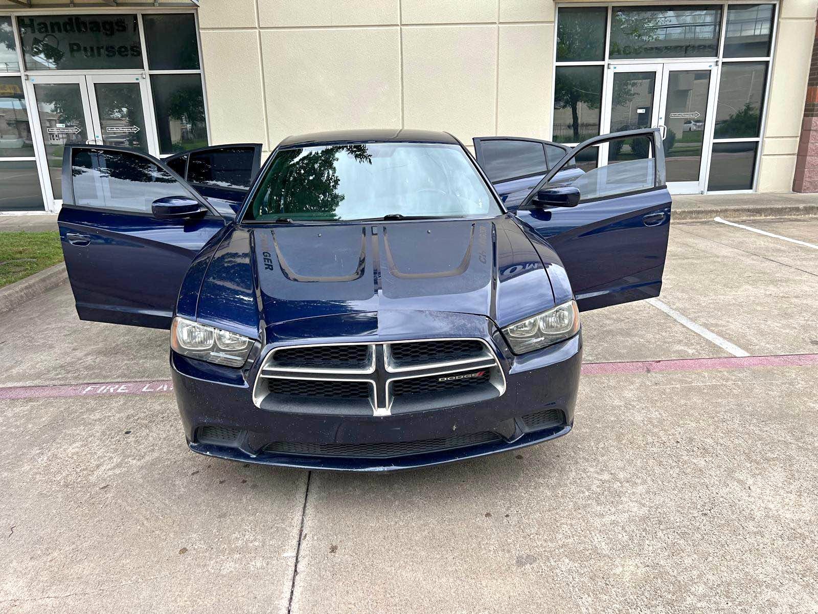 2014 Dodge Charger - SE Sedan 4D