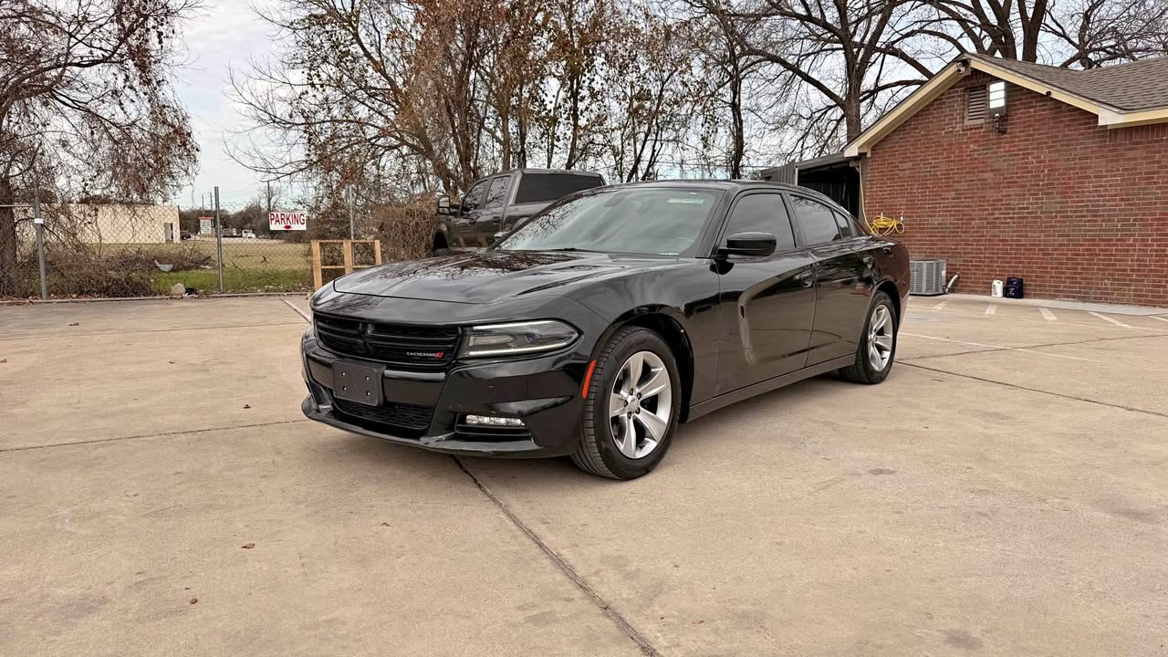 2016 Dodge Charger - SXT Sedan 4D