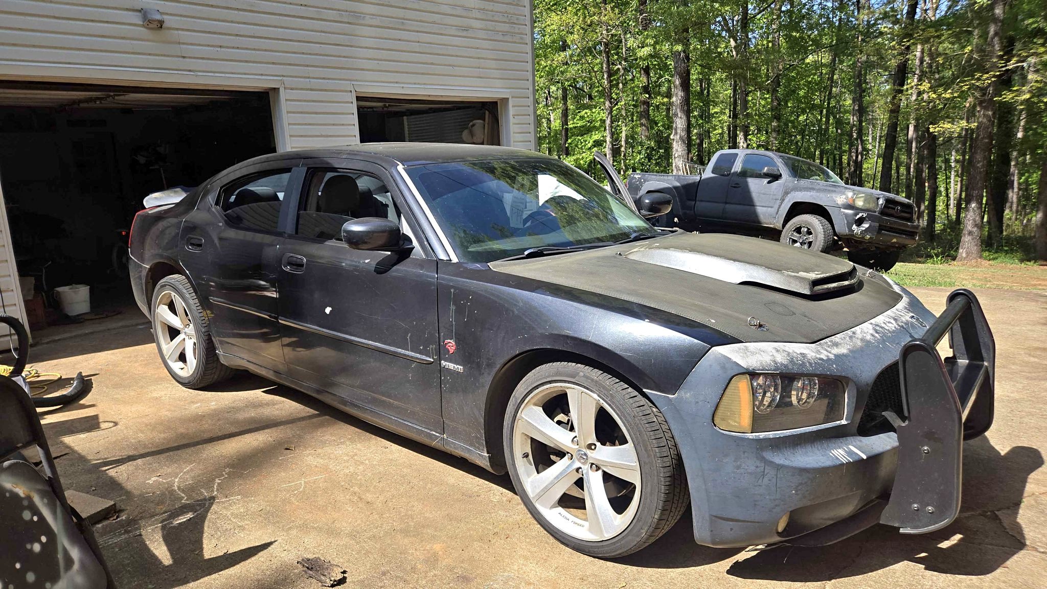 2006 Dodge Charger - R\/T Sedan 4D
