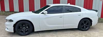 2016 Dodge Charger - SXT Sedan 4D