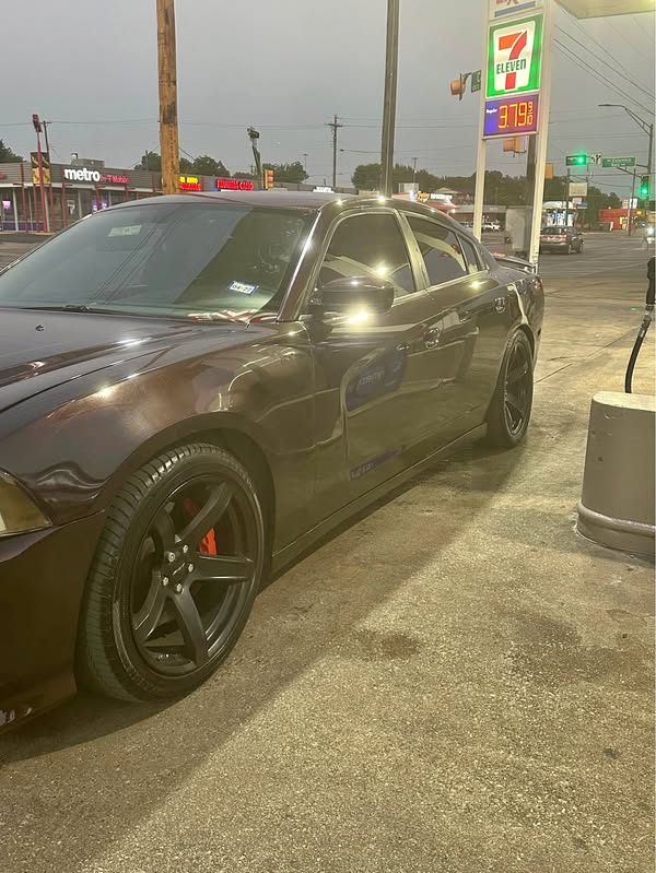 2012 Dodge Charger - R\/T Scat Pack Sedan 4D