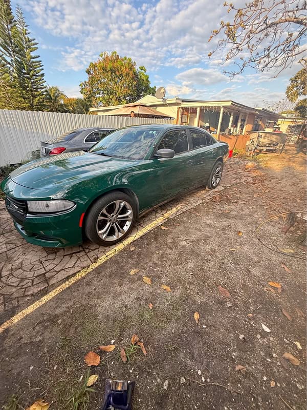 2015 Dodge Charger - R\/T Road & Track Sedan 4D