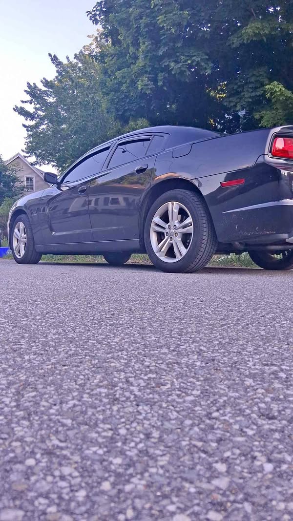 2011 Dodge Charger - R\/T Scat Pack Sedan 4D
