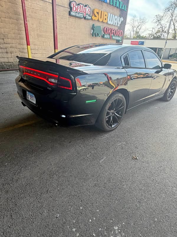 2014 Dodge Charger - Sedan 4D