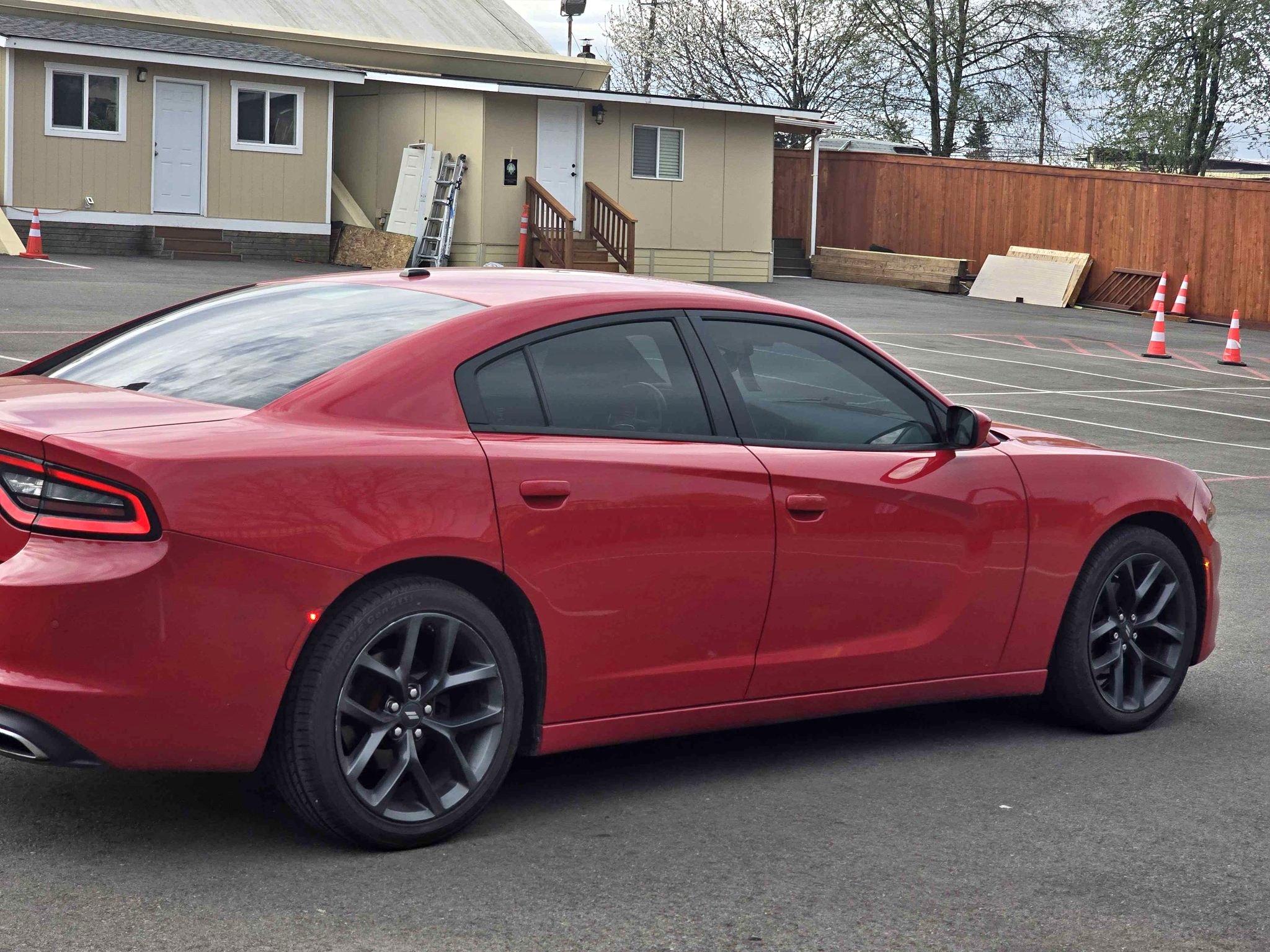 2015 Dodge Charger - SXT Sedan 4D