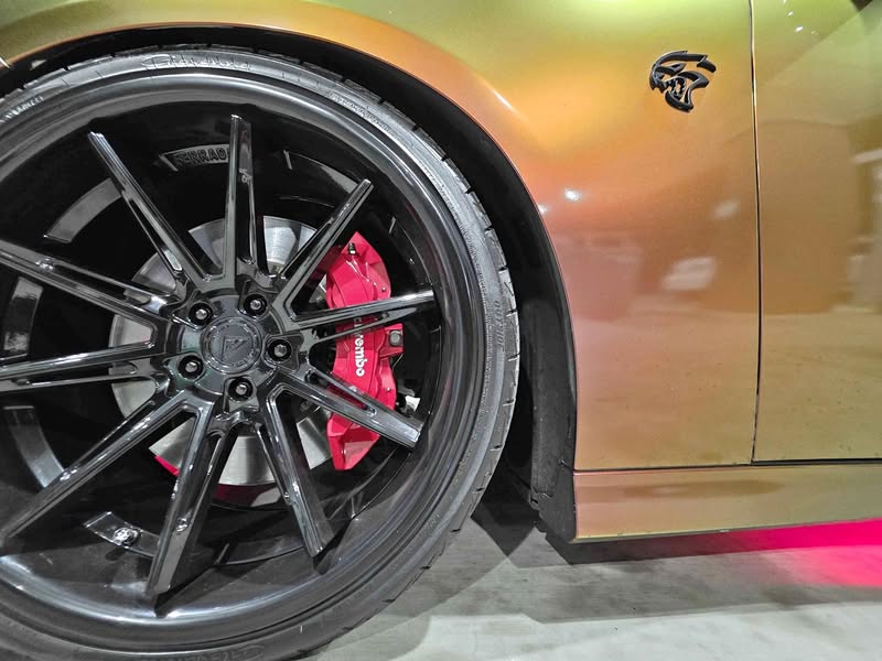 2019 Dodge Charger - SRT Hellcat Sedan 4D