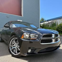 2020 Dodge Charger - SE Sedan 4D