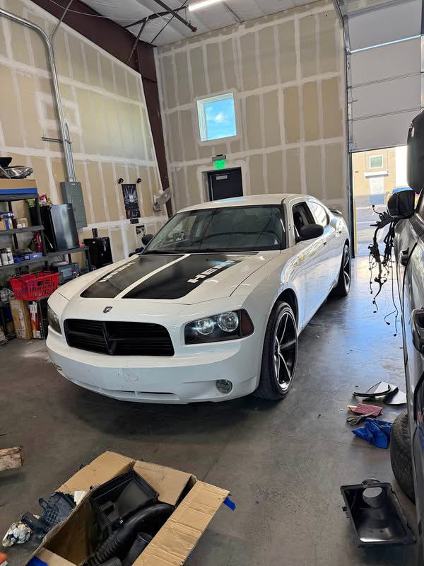 2009 Dodge Charger - R\/T Sedan 4D