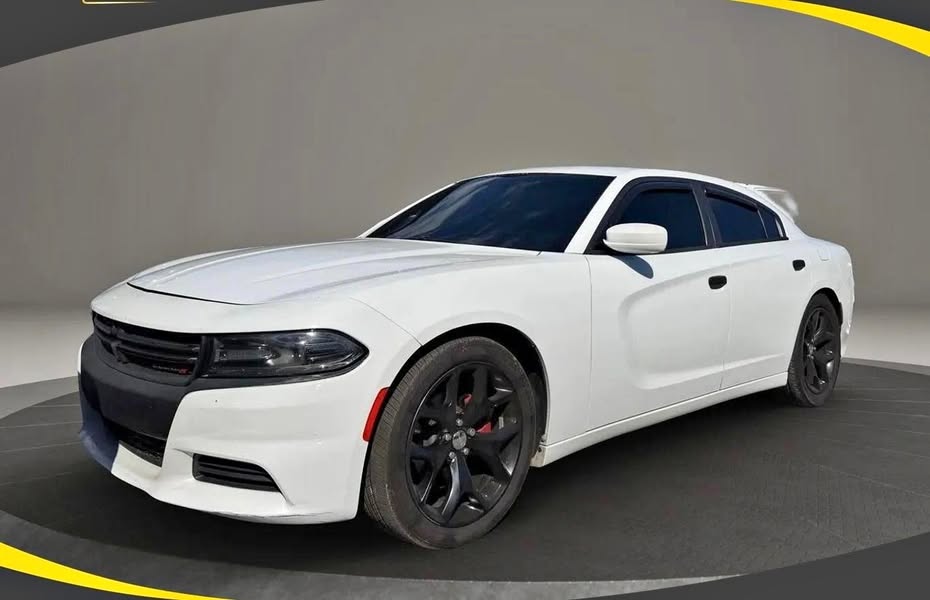 2015 Dodge CHARGER SE SEDAN 4D