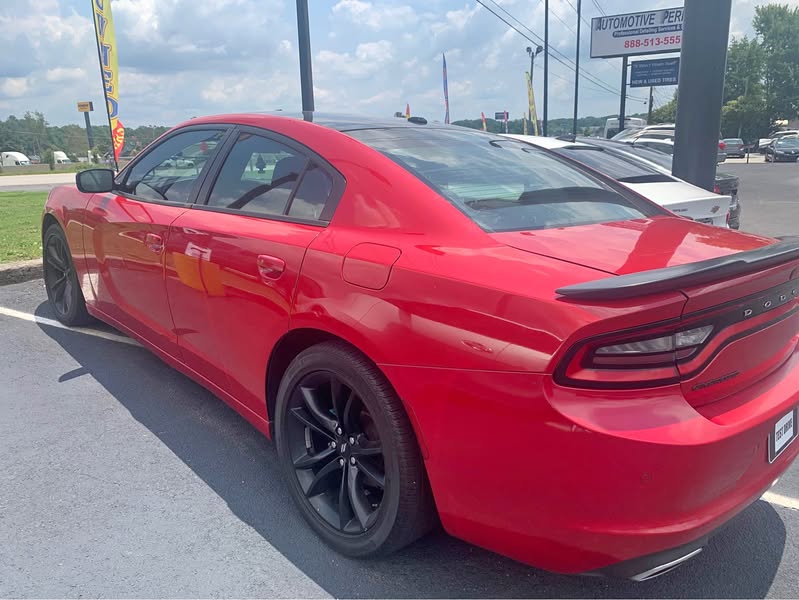 2018 Dodge Charger - SXT Sedan 4D