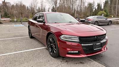 2017 Dodge Charger - SXT Sedan 4D