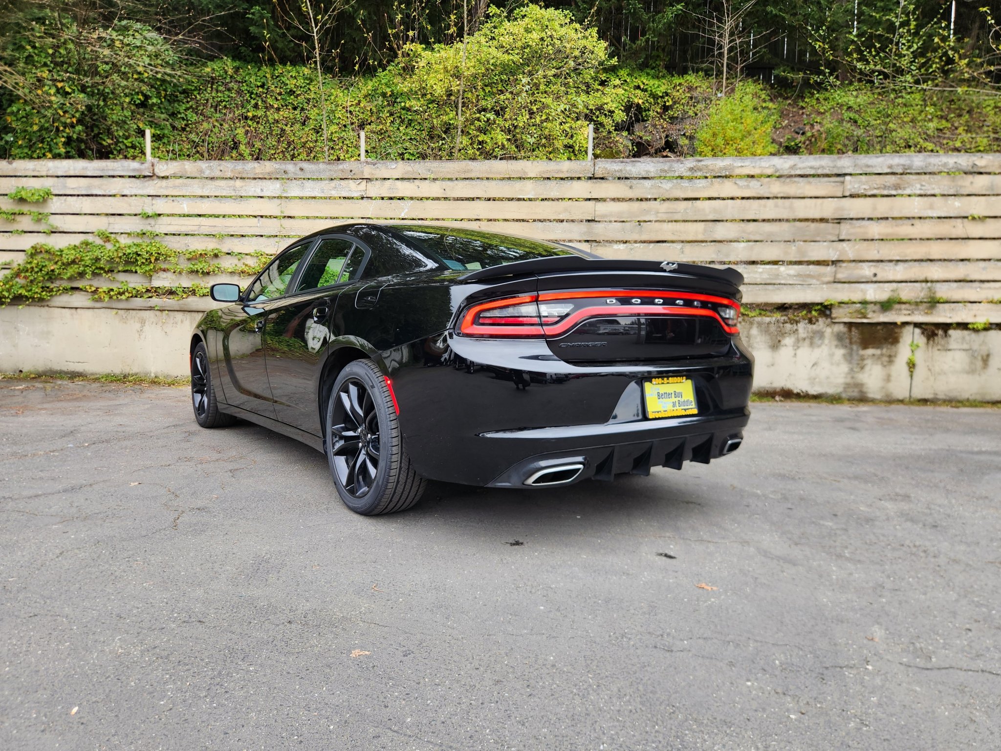 2016 Dodge Charger SE Sedan 4D