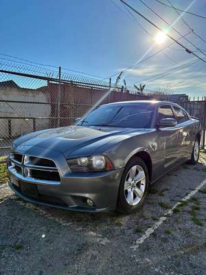 2013 Dodge Charger - SE Sedan 4D