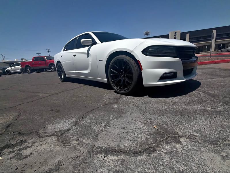 2015 Dodge Charger - R\/T Sedan 4D