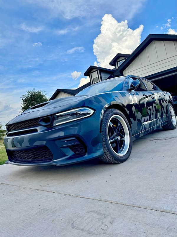 2011 Dodge Charger - SXT Plus Sedan 4D