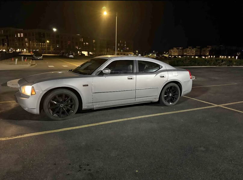 2006 Dodge Charger - R\/T Sedan 4D