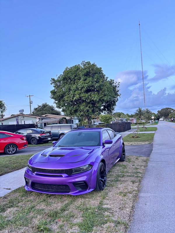 2018 Dodge Charger - R\/T Sedan 4D