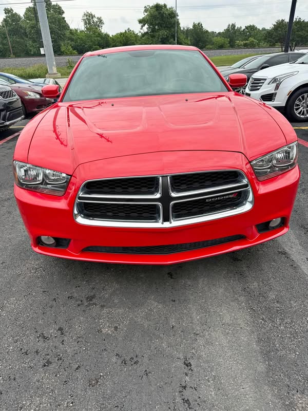2014 Dodge Charger - SXT Sedan 4D