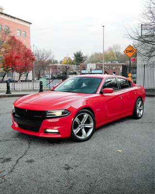 2017 Dodge Charger - R\/T Sedan 4D