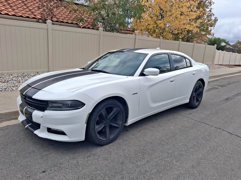 2015 Dodge Charger - R\/T Sedan 4D