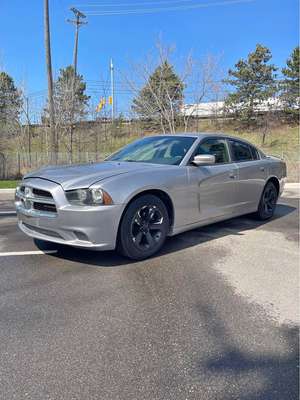 2013 Dodge Charger - SE Sedan 4D