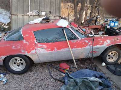 1975 Chevrolet Camaro sports coupe