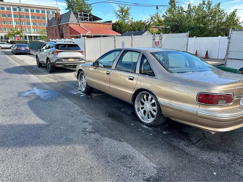 1994 Chevrolet Caprice - Classic Sedan 4D