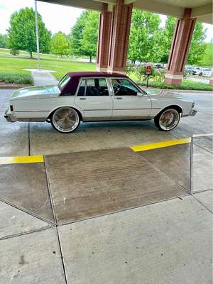 1989 Chevrolet Caprice - Classic Sedan 4D